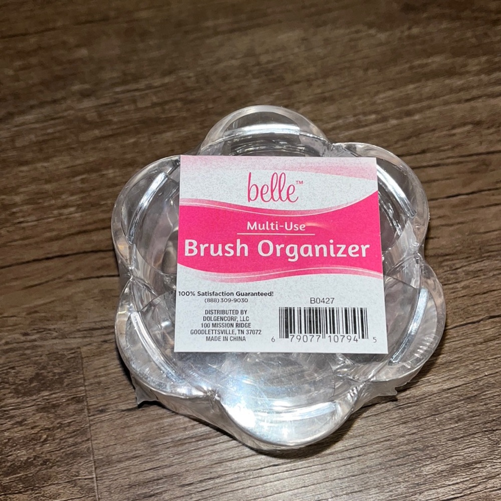 NWT Makeup Brush Organizer